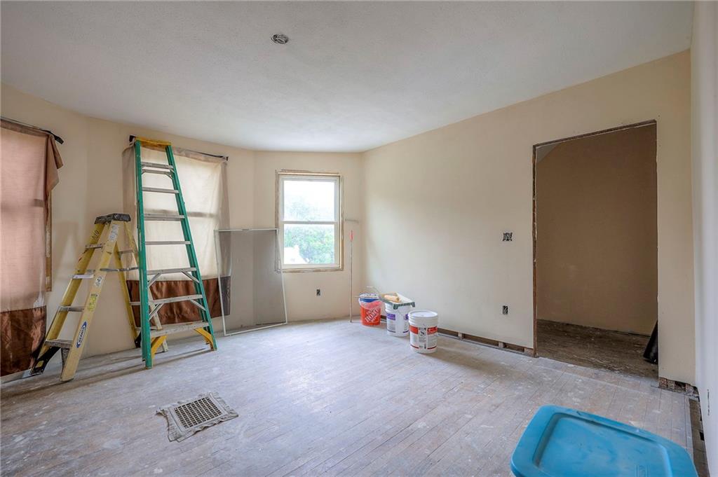 2624 Montgall Avenue