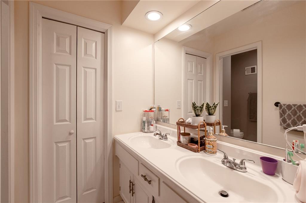 3743 NE Woodland Court