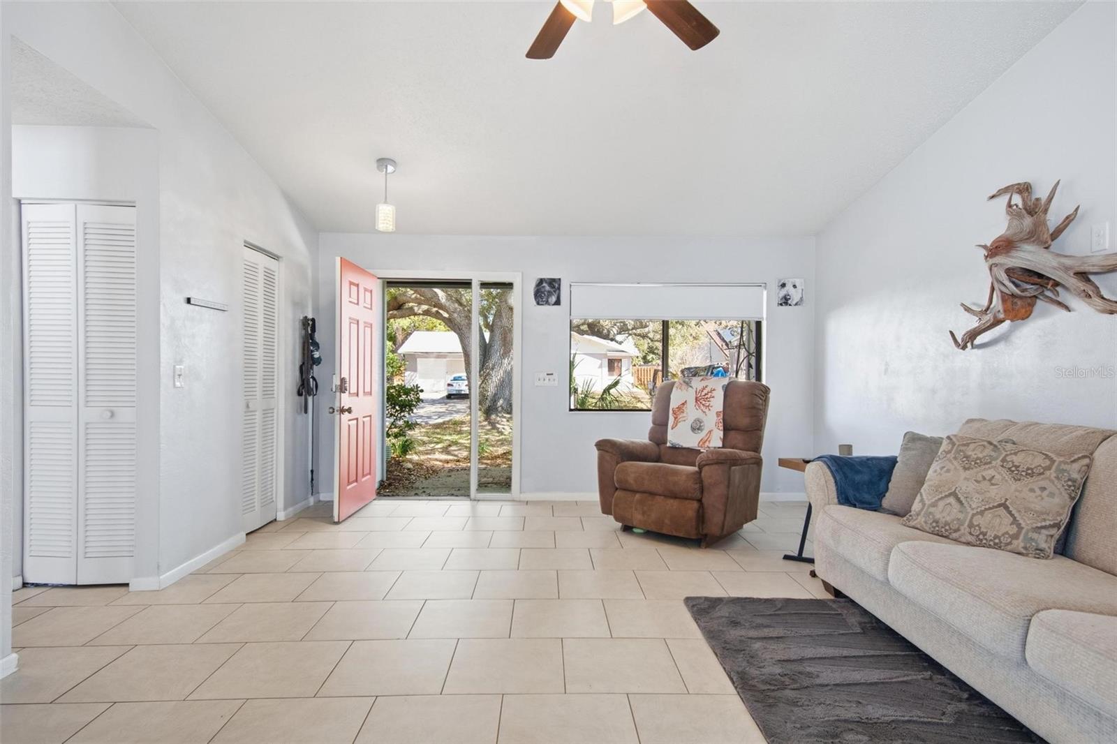 4 Coral Reef Court S