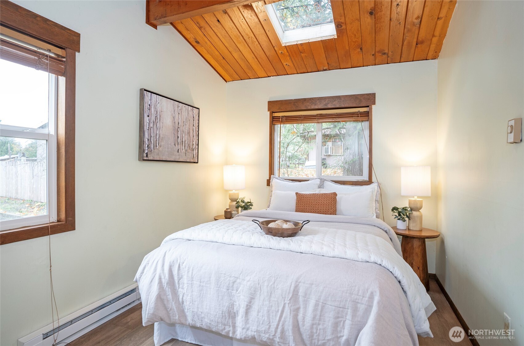 70 E Larchmont Place