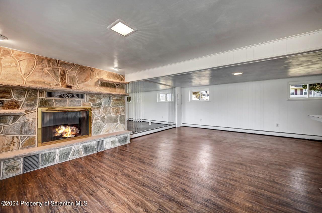 437 Jessup Avenue