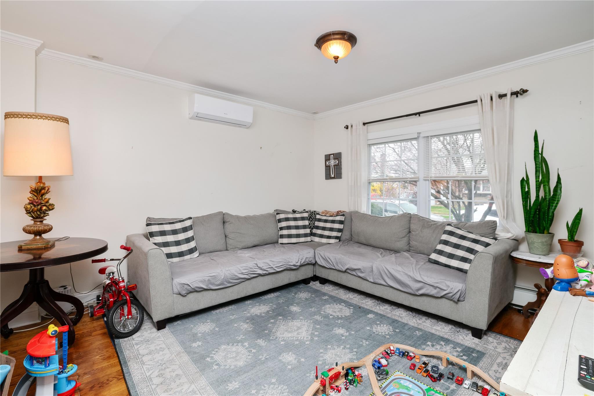 231 Doris Avenue