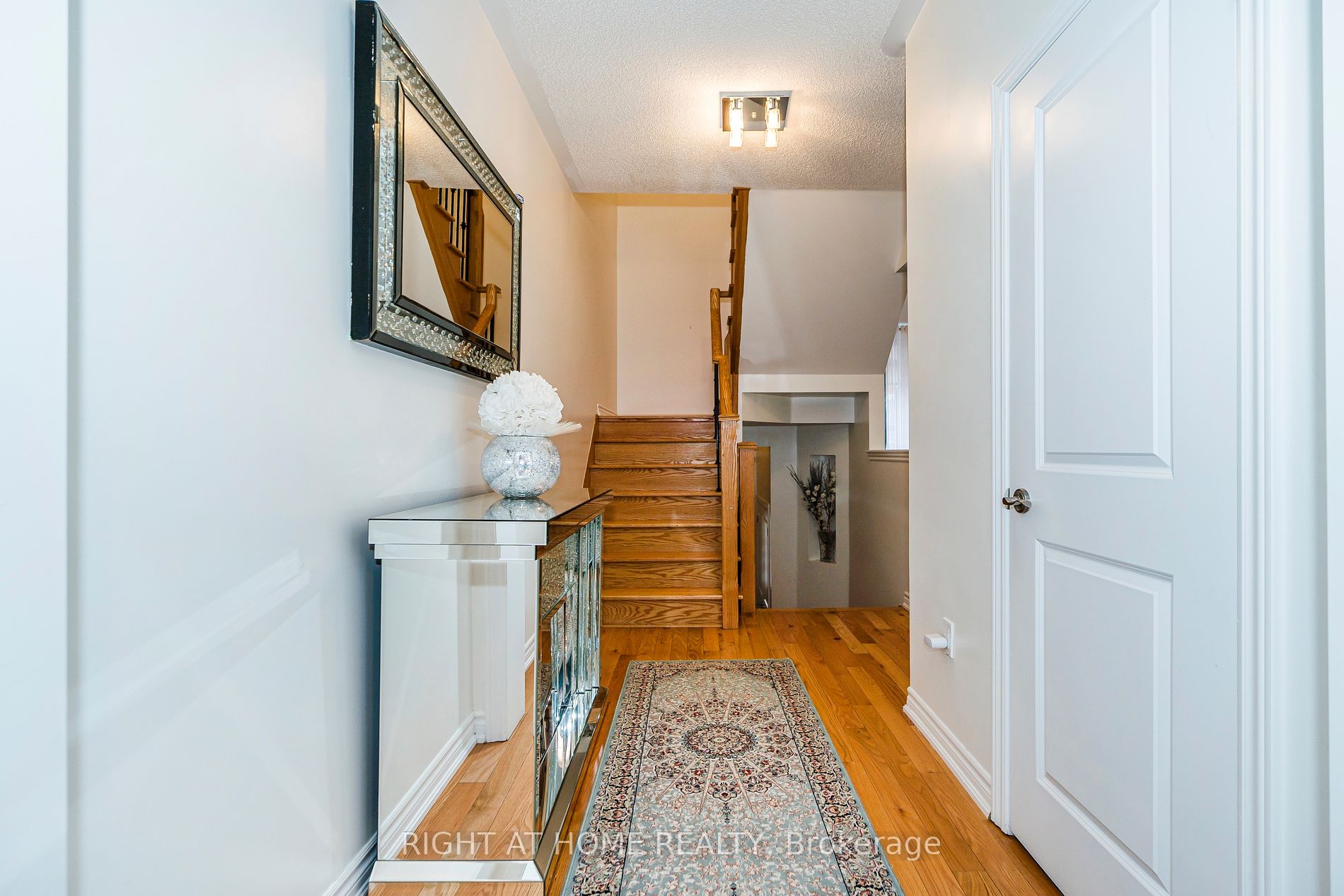 218 Appleton Crt