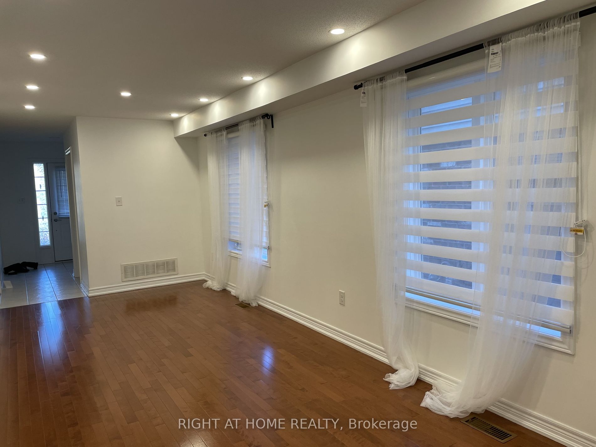 4689 E Thomas Alton Blvd