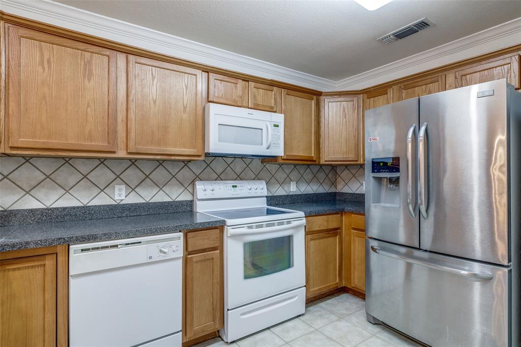 871 Kitty Hawk Lane