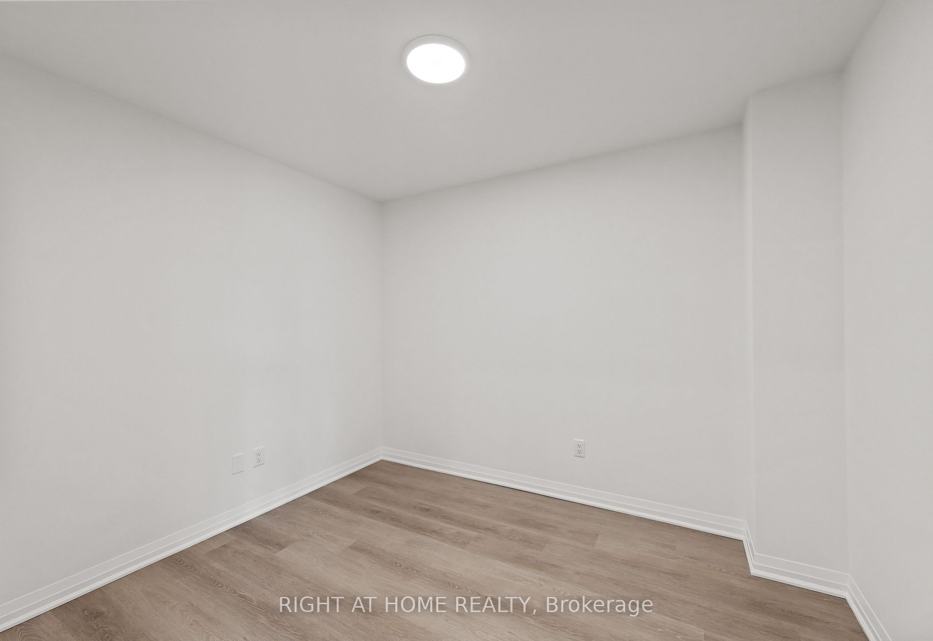 6523 Wellington Rd 7 204