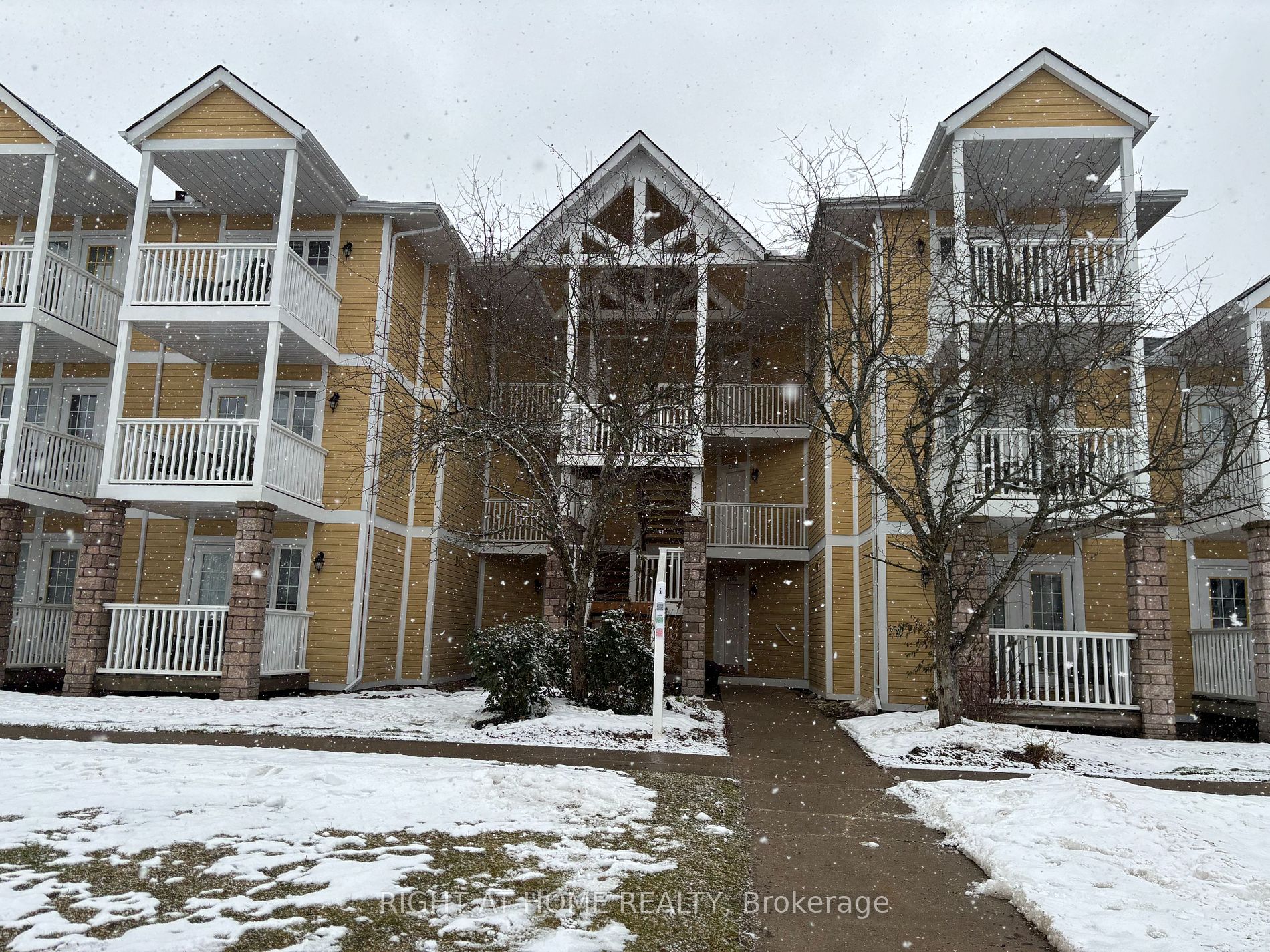 90 HIGHLAND Dr 2500/01