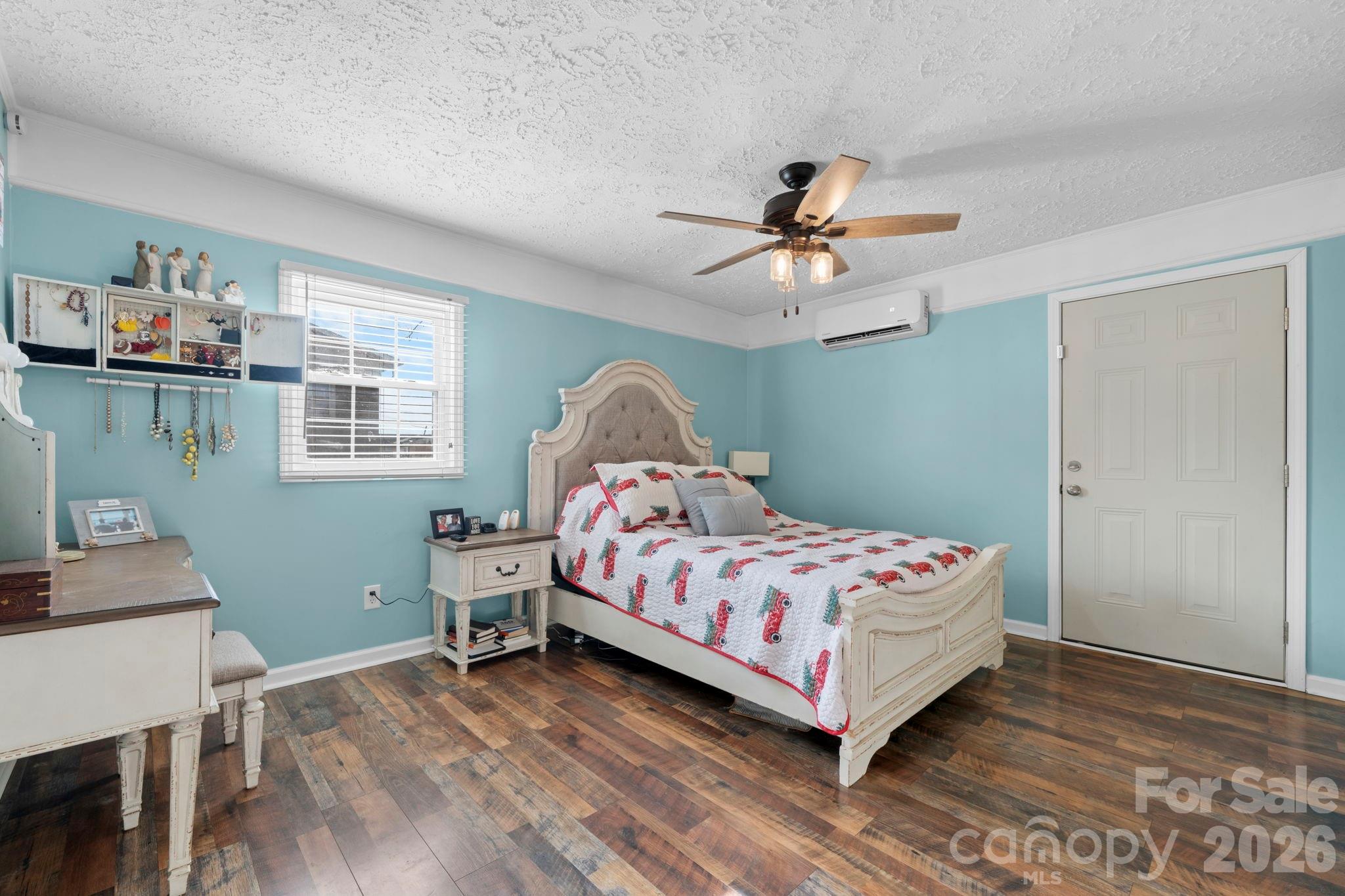 419 Hudson Heights