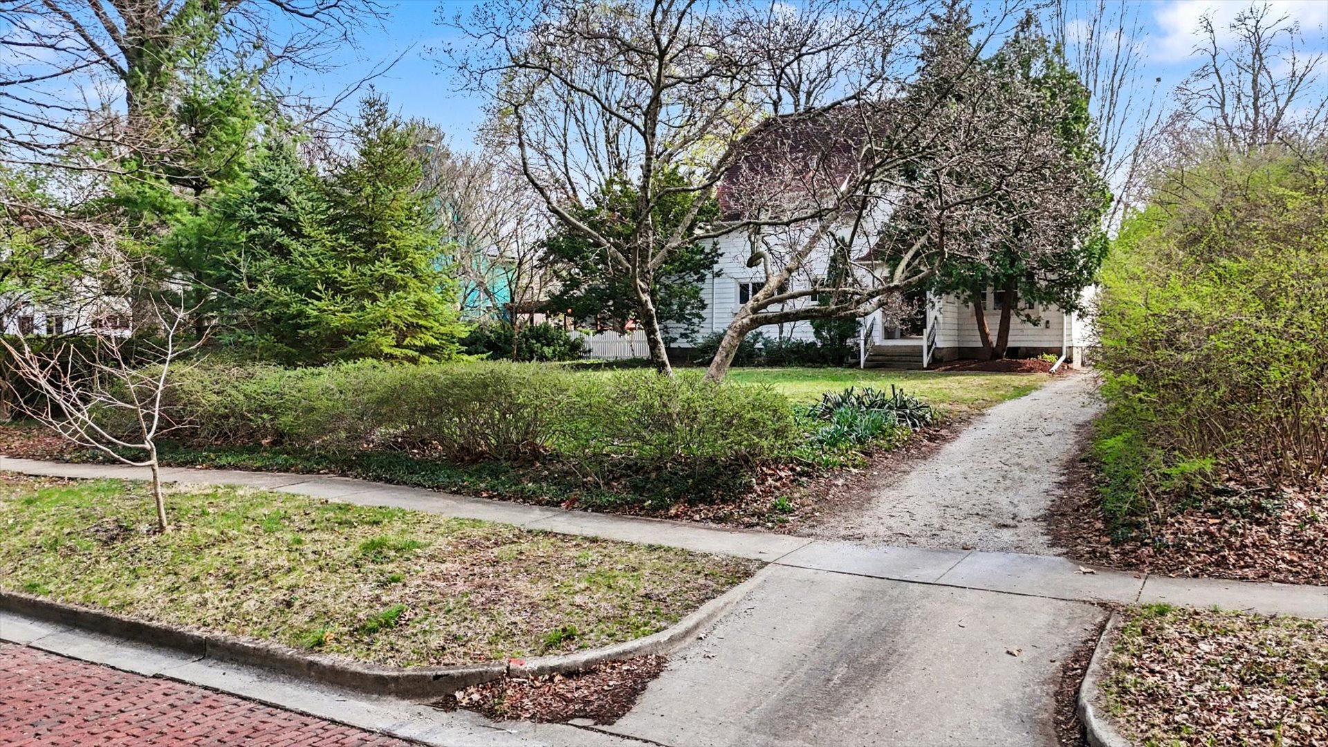 705 W Michigan Avenue