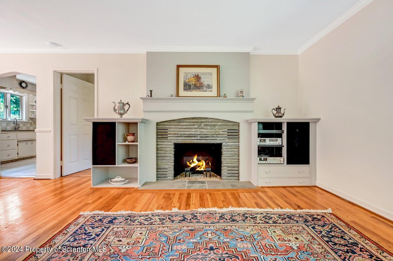 100 Buckhill