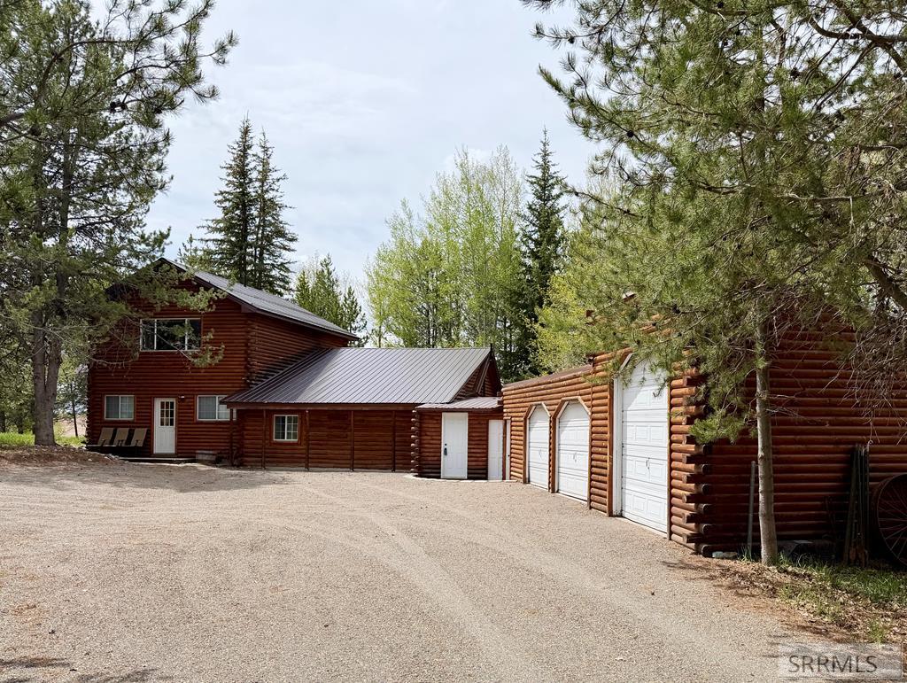 4450 Golden Eagle Drive