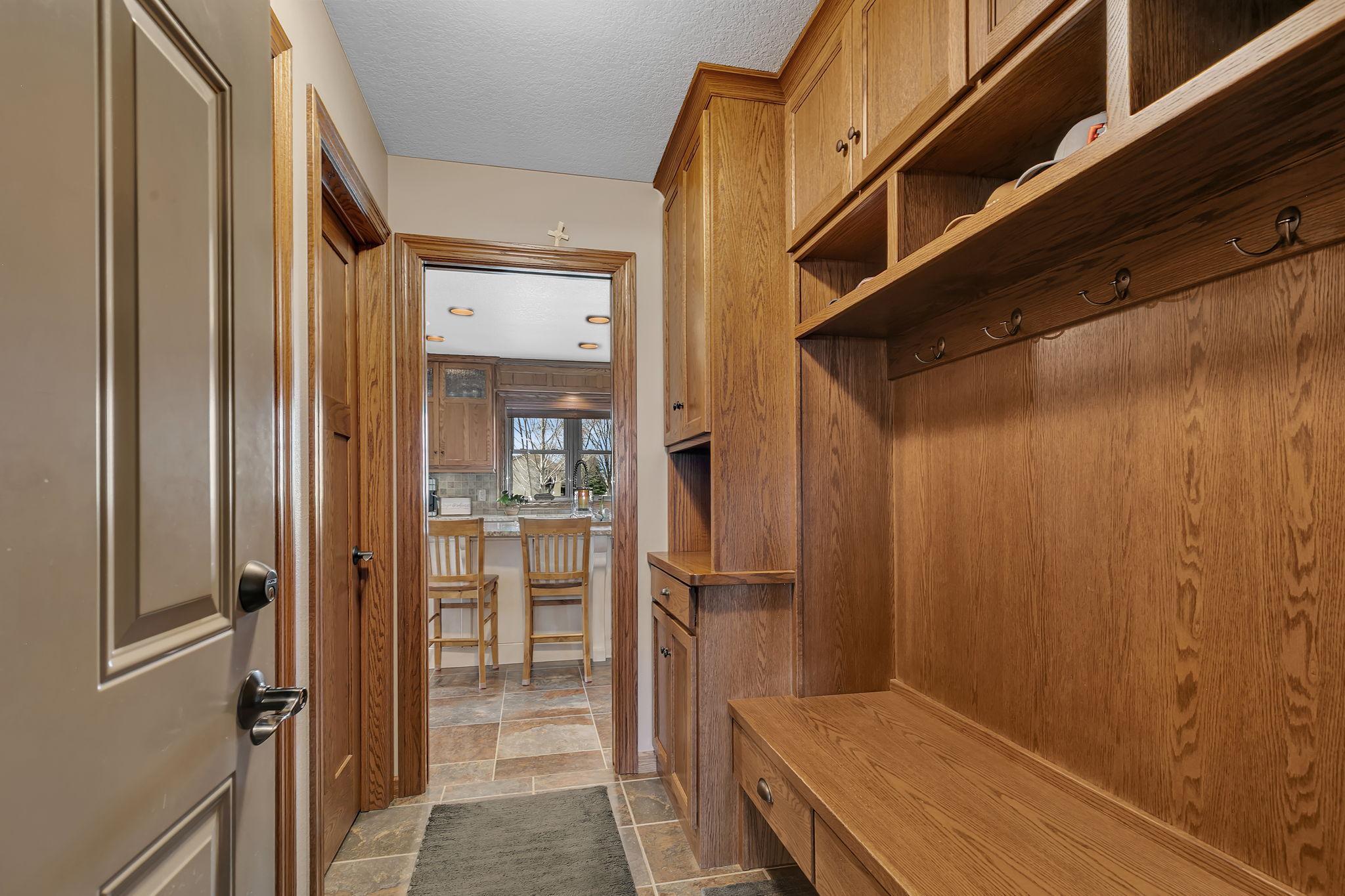 1201 Huntington Drive S