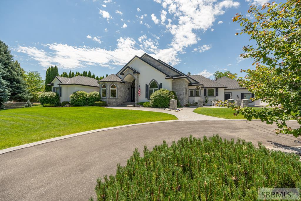 4020 Canterbury Way
