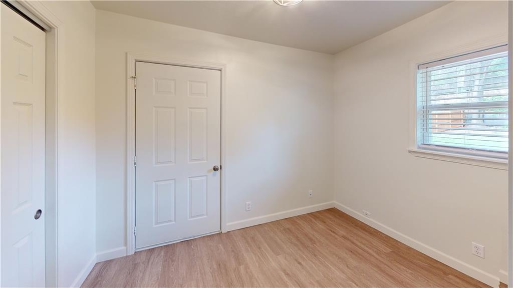 1119 N Commercial Street