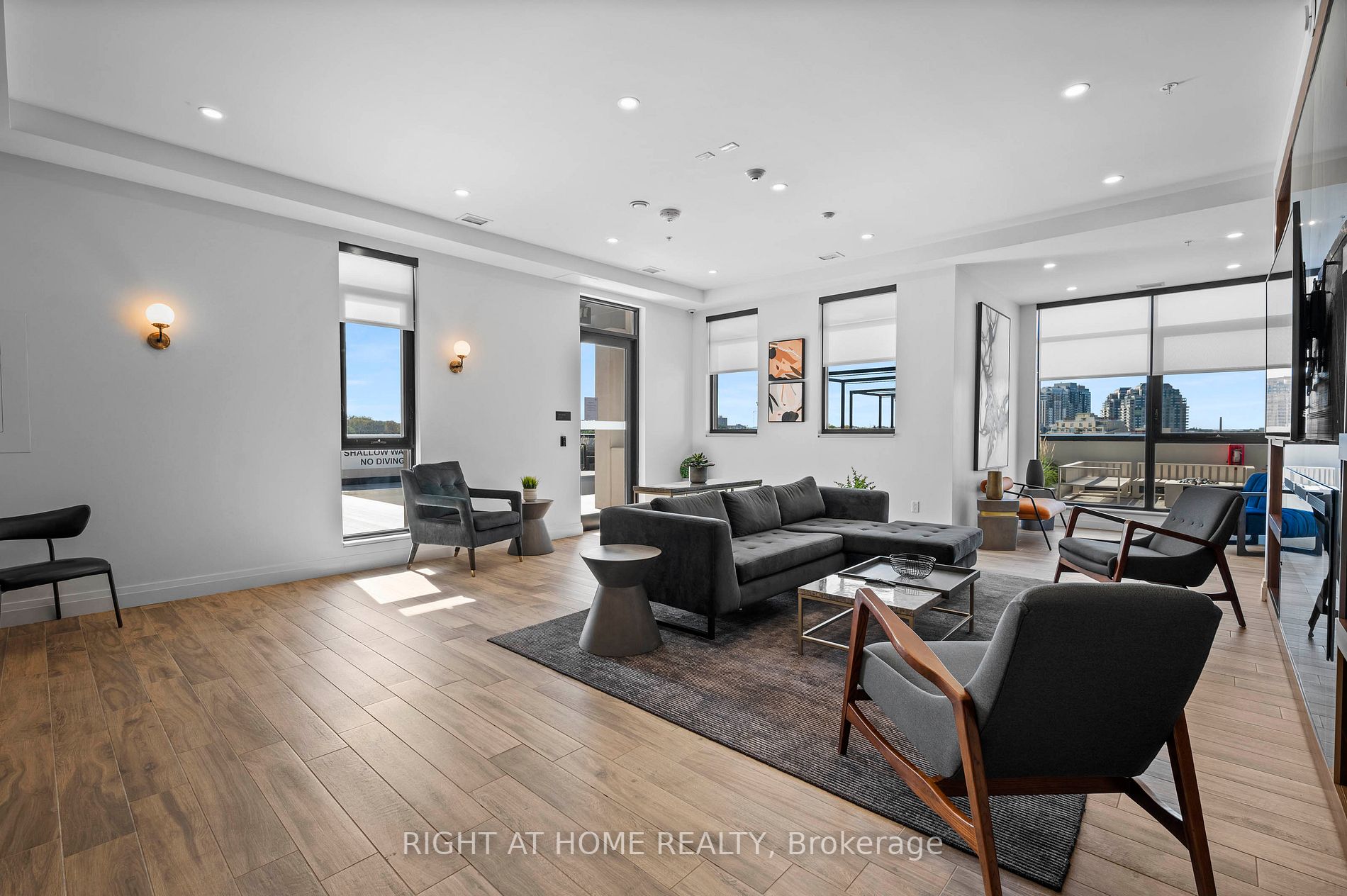 181 S King St 1208