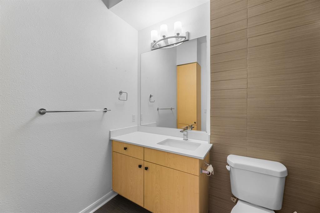 3225 Turtle Creek Boulevard 120