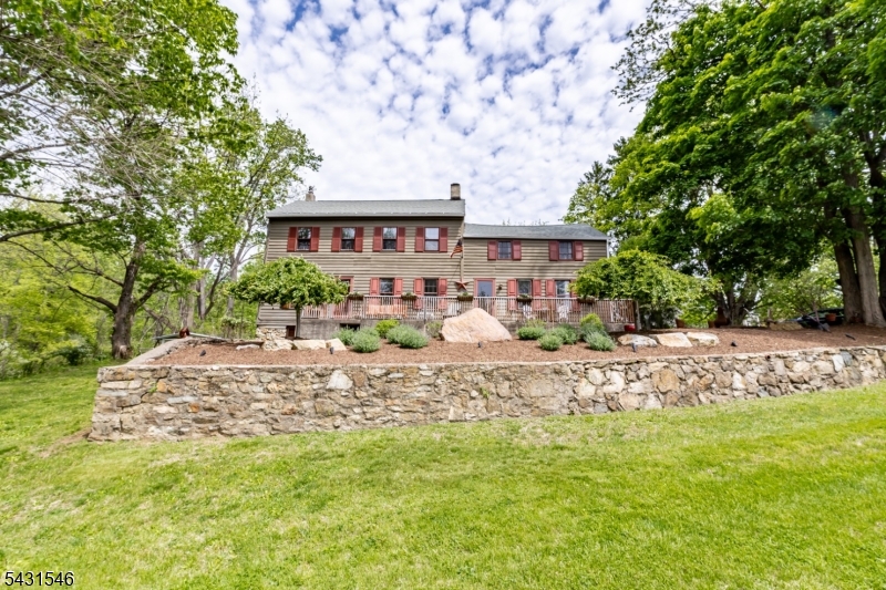 490 Mine Rd