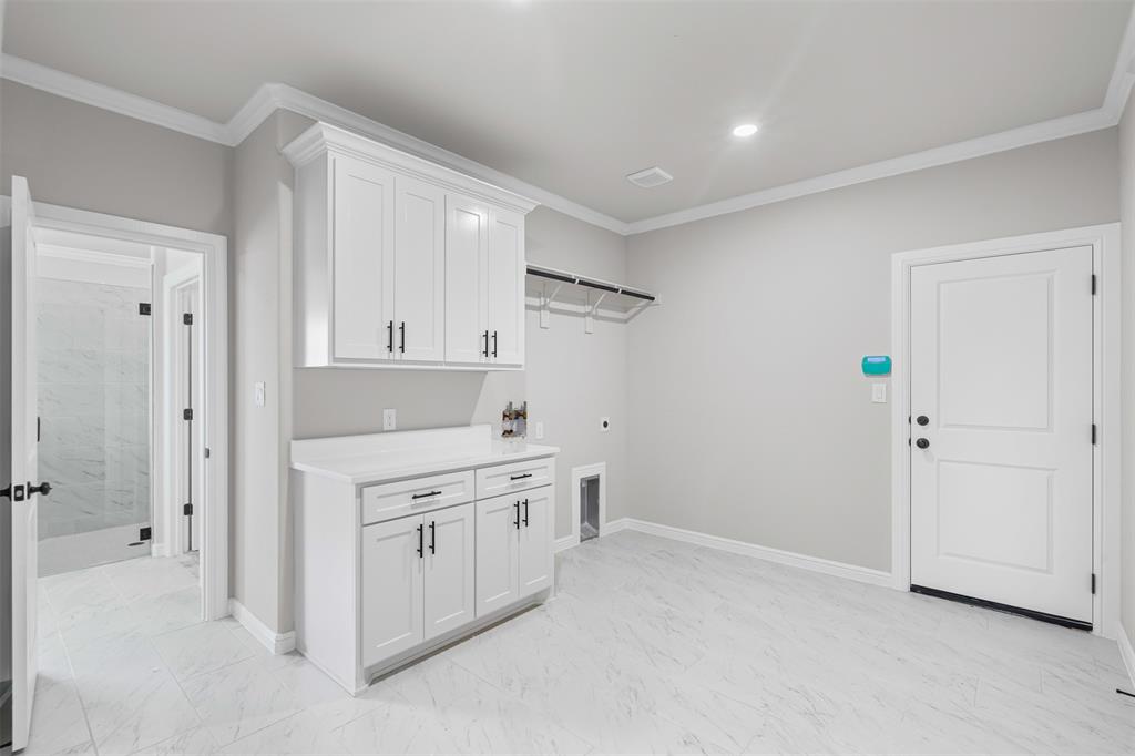 2172 Middlewood Circle