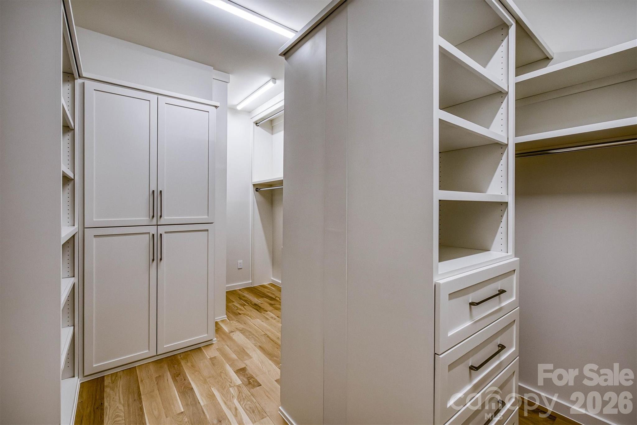 463 Summit Trail