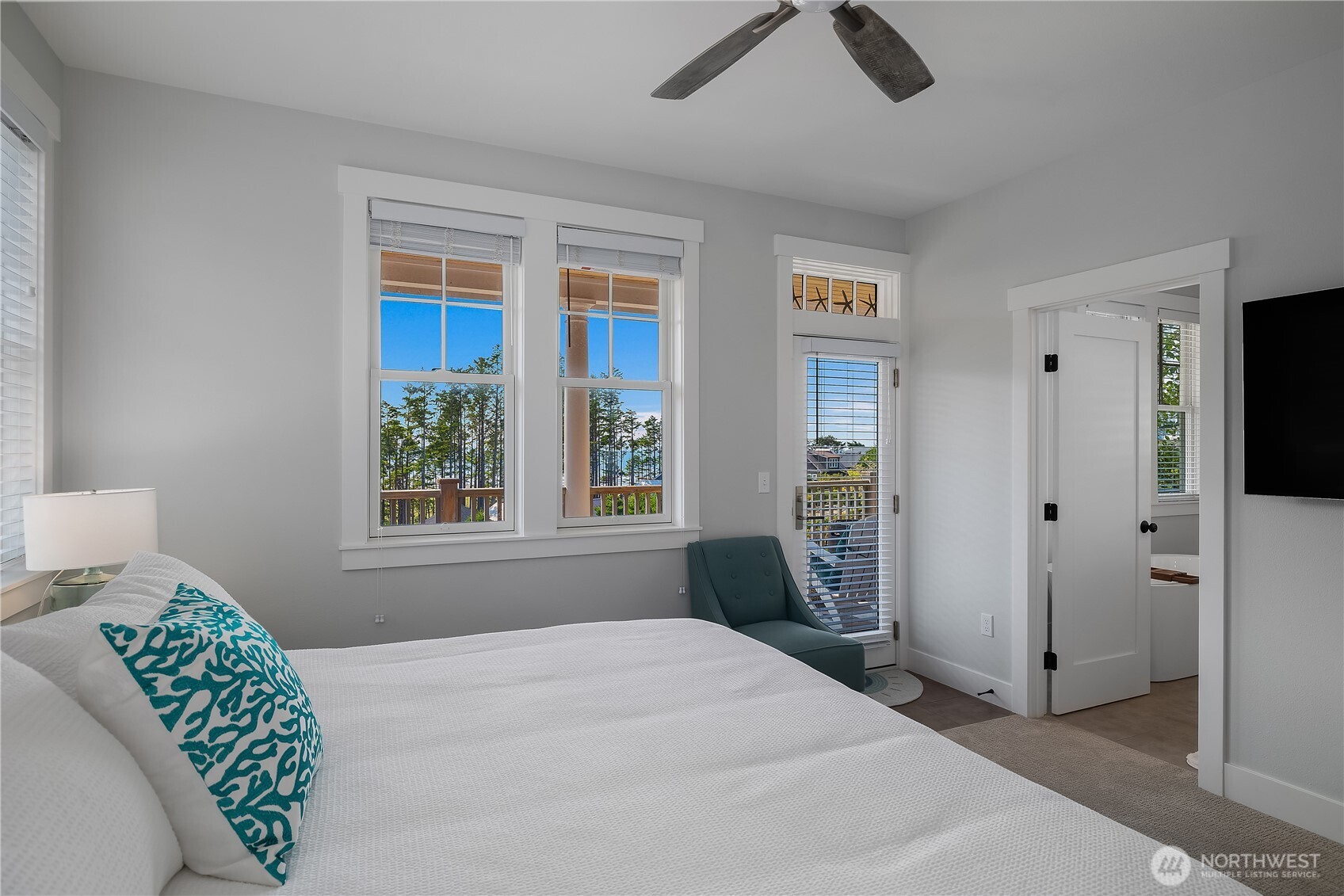 18 Hidden Cove Loop