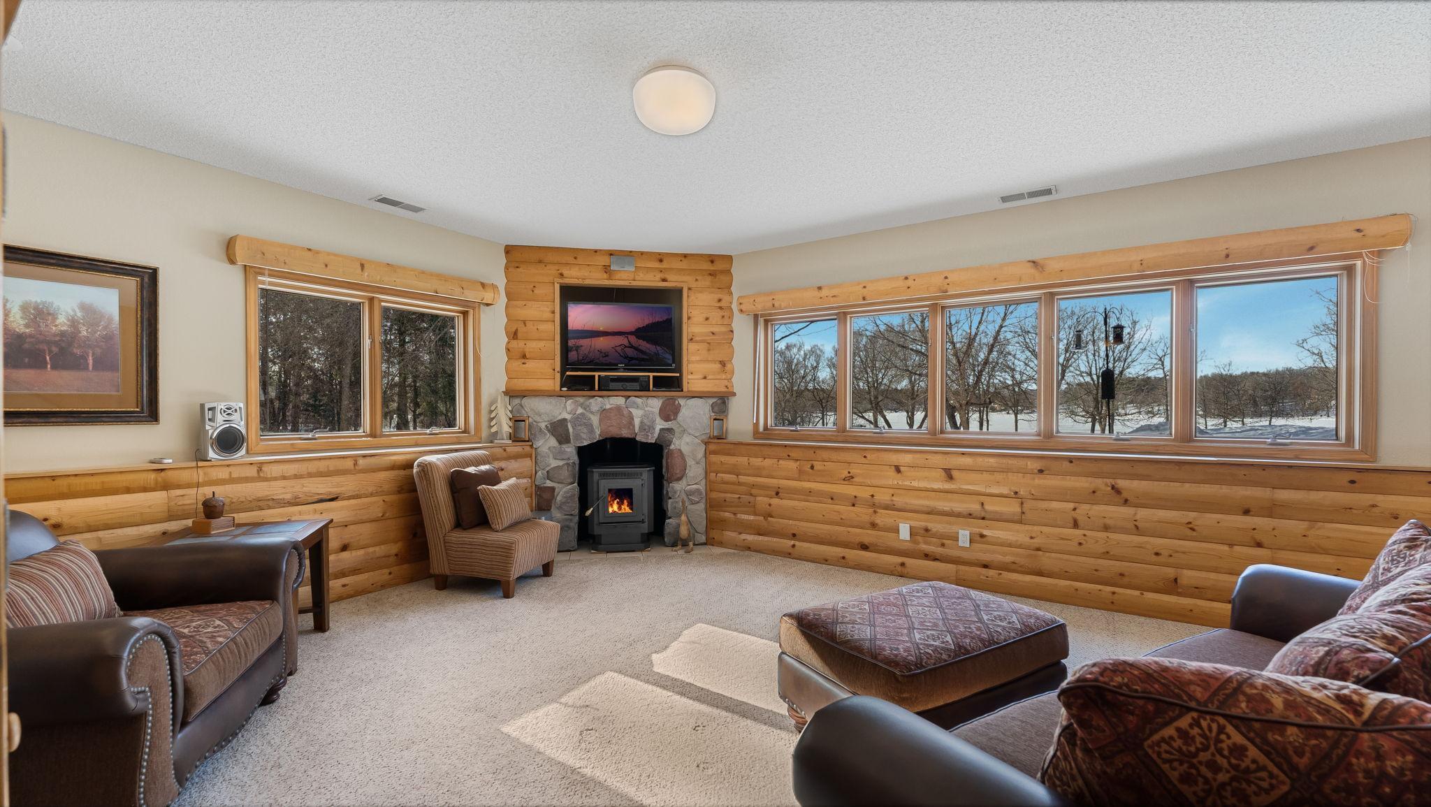 9025 Burton Court NW