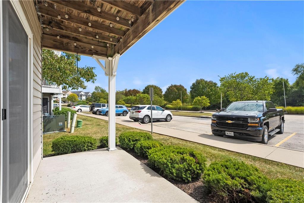 8000 N Drury Avenue 1B