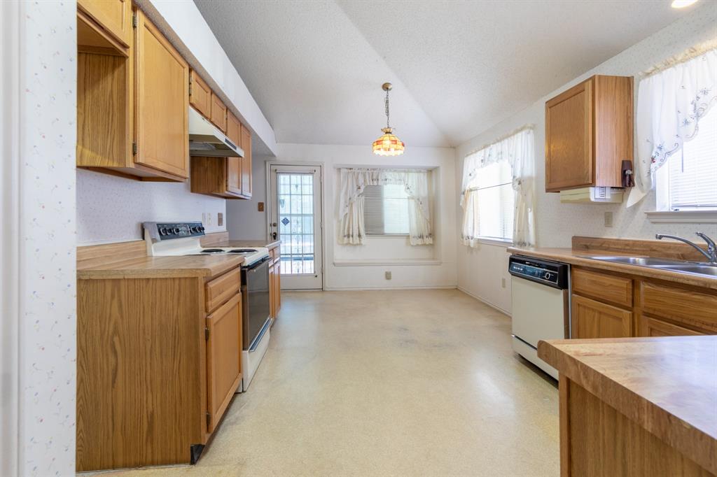 3108 Creekwood Lane