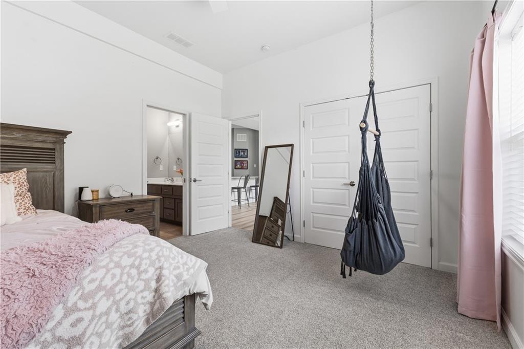 10512 N Euclid Avenue