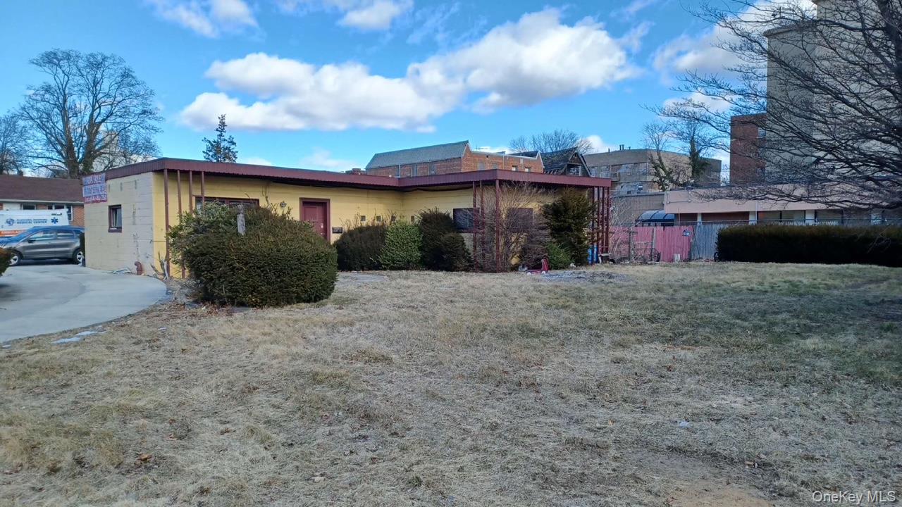 Flushing downtown R4 development lot with size of 16000 SF, 2 Lots together. DOB Approved Residential FAR 1.5 - 24000 SF Community Facility FAR 0.4 - 6400SF. Water table is at least 35 feet based on the boring test. Every-thing is subject to consultation with your architect.