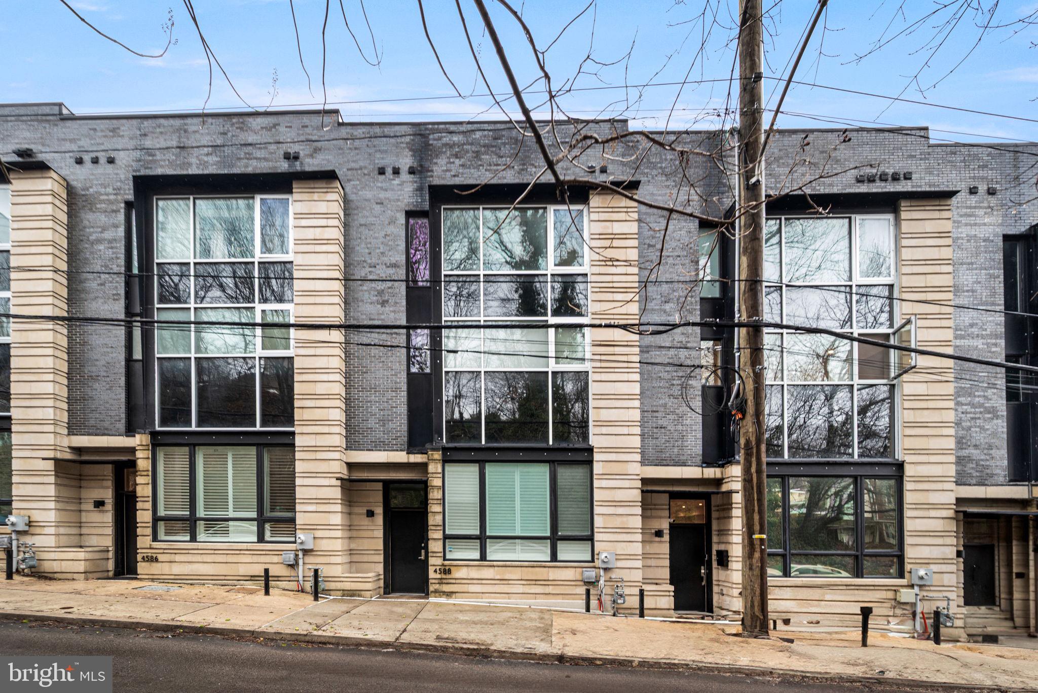 4588 Silverwood Street