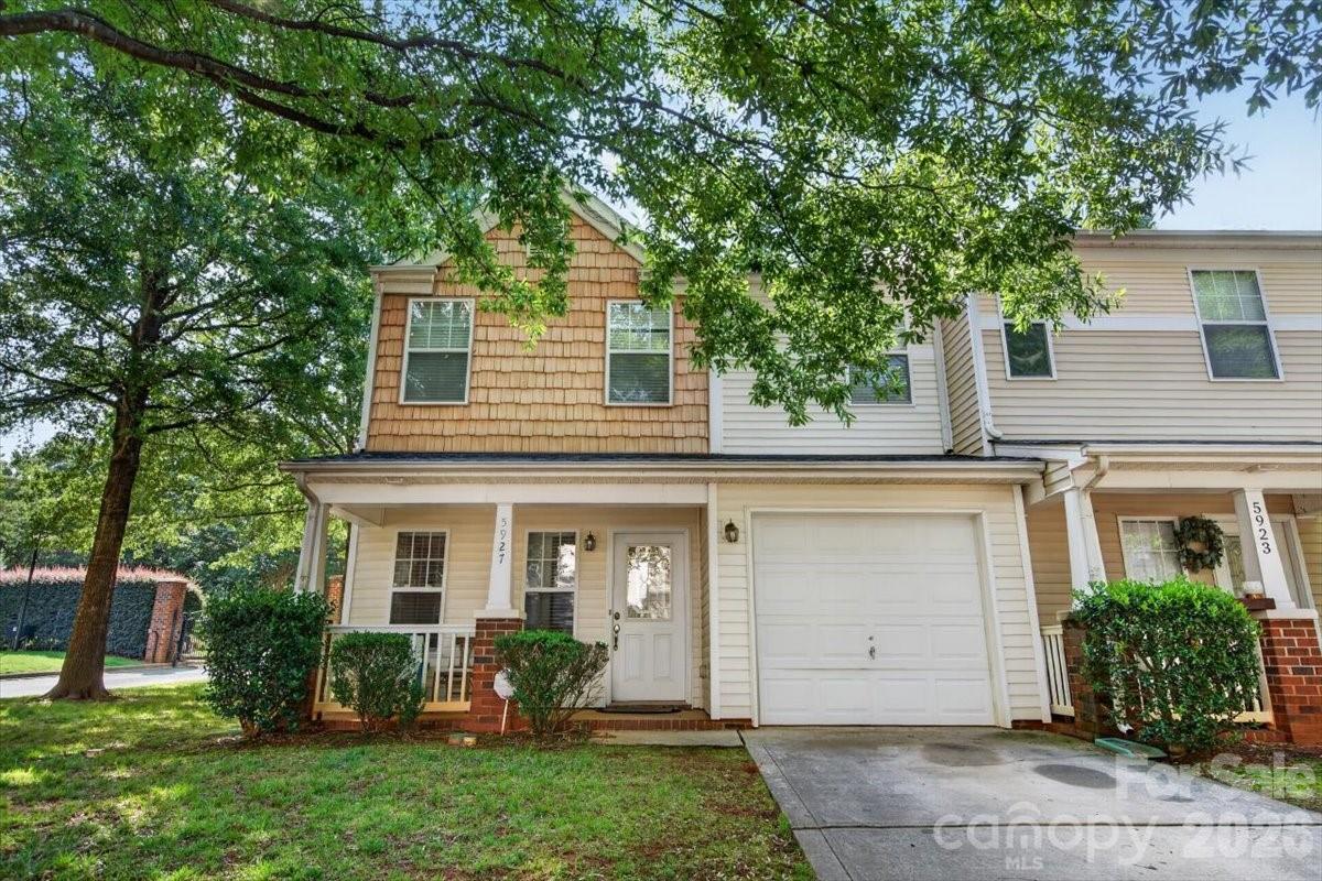 Move right into this inviting 2-bedroom townhome featuring a bright, open layout and low-maintenance living. Conveniently located near shopping, restaurants, and everyday amenities, this home offers both comfort and accessibility in a desirable Charlotte location.