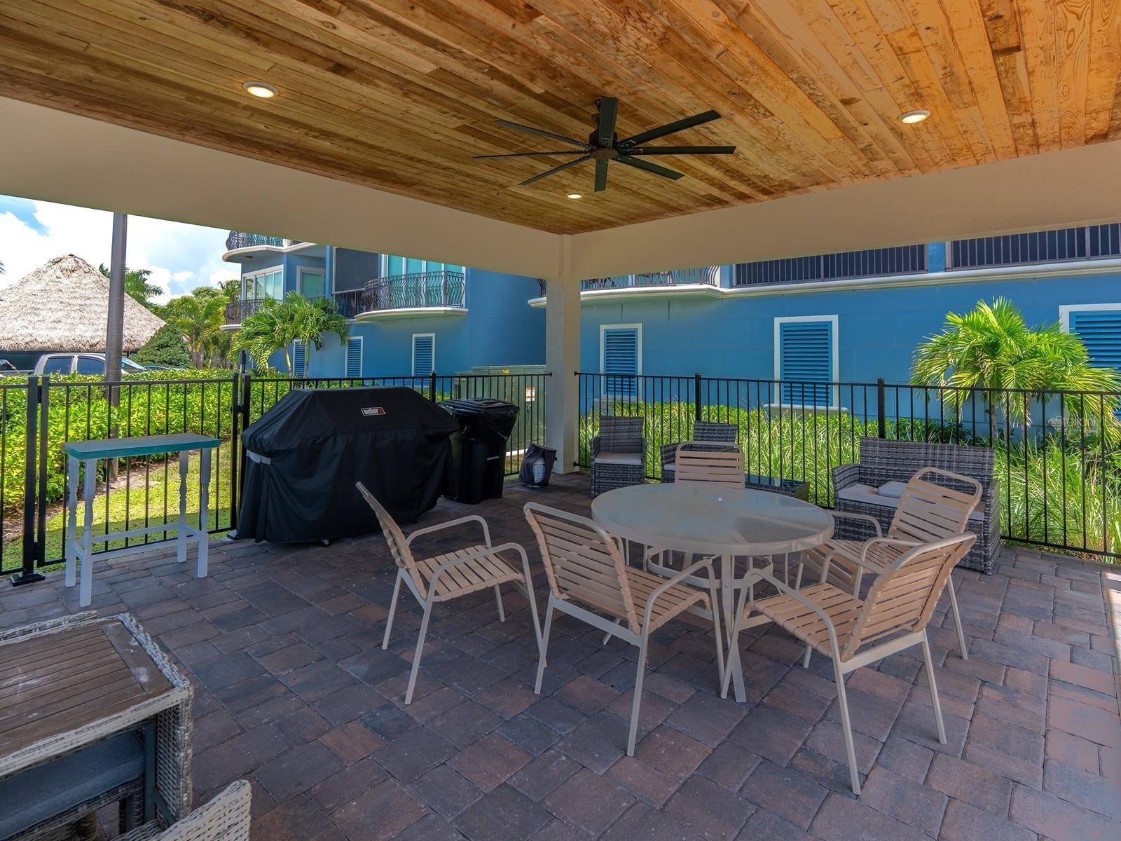 501 Tamiami Trail N 201