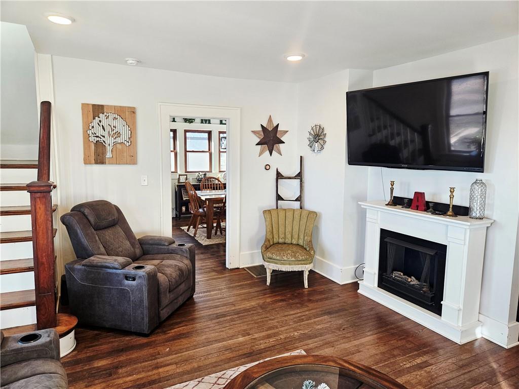 33253 Cedar Niles Road