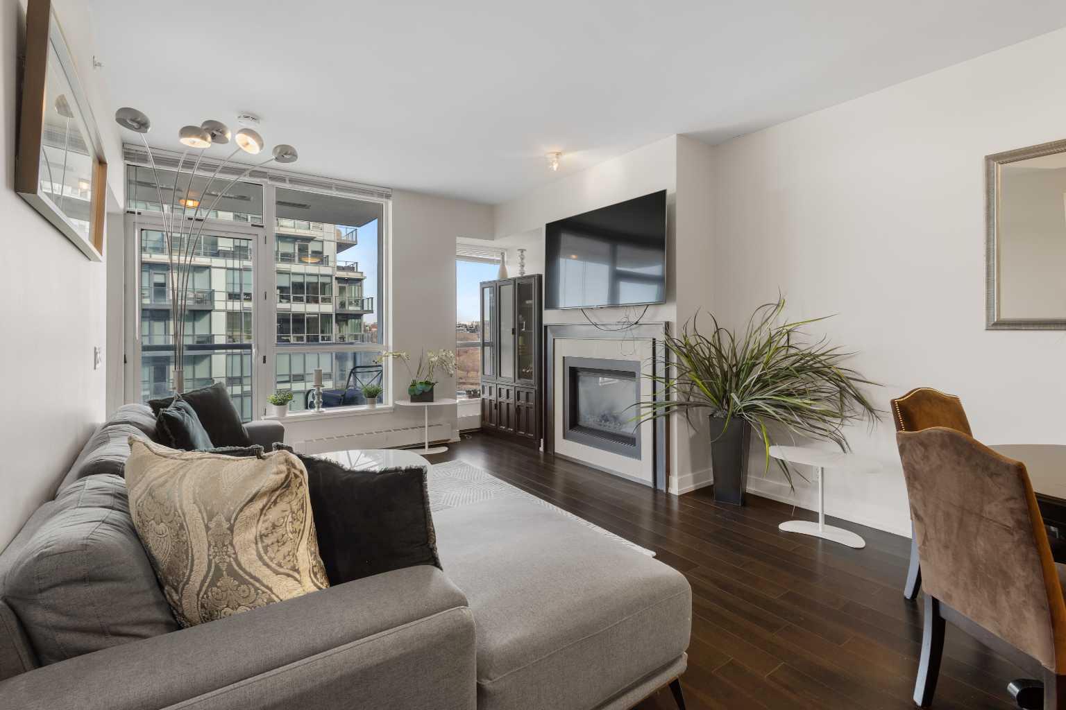 222 Riverfront Avenue SW 1322