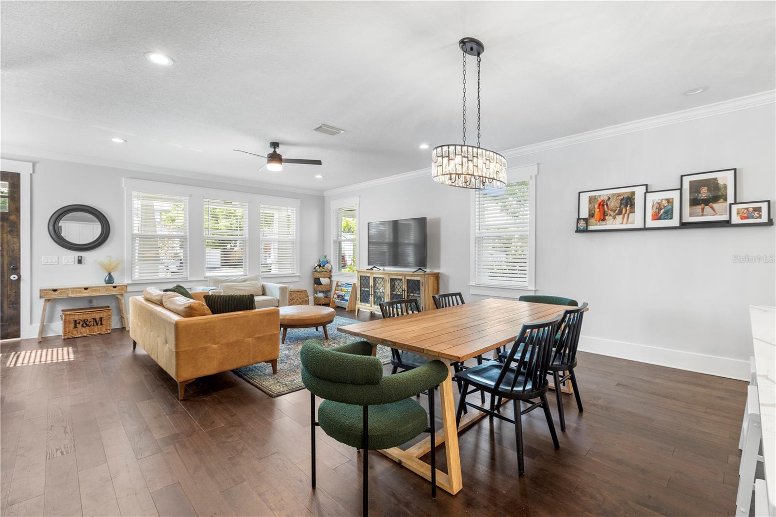 107 W Genesee Street