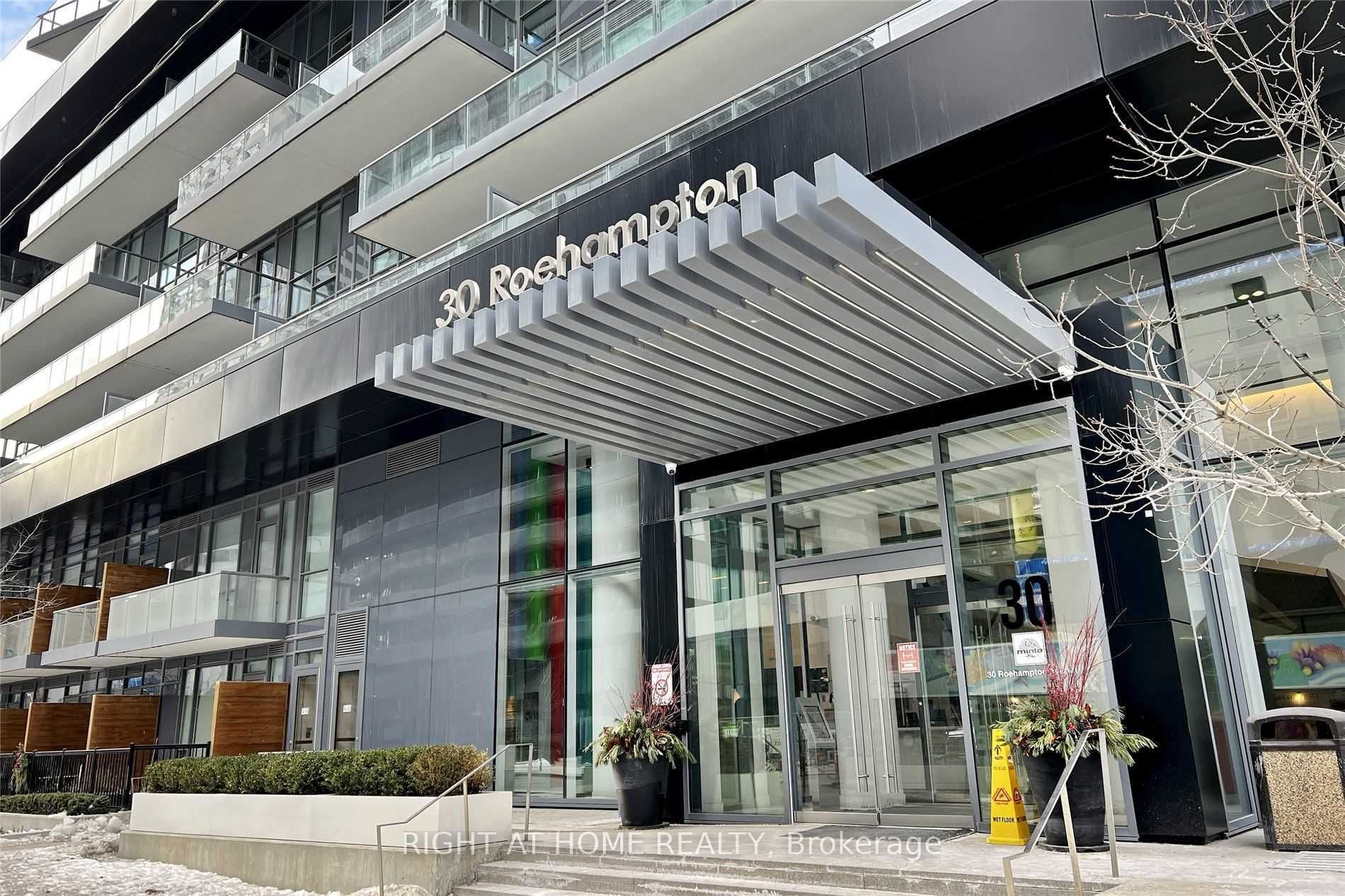 30 Roehampton Ave 1503