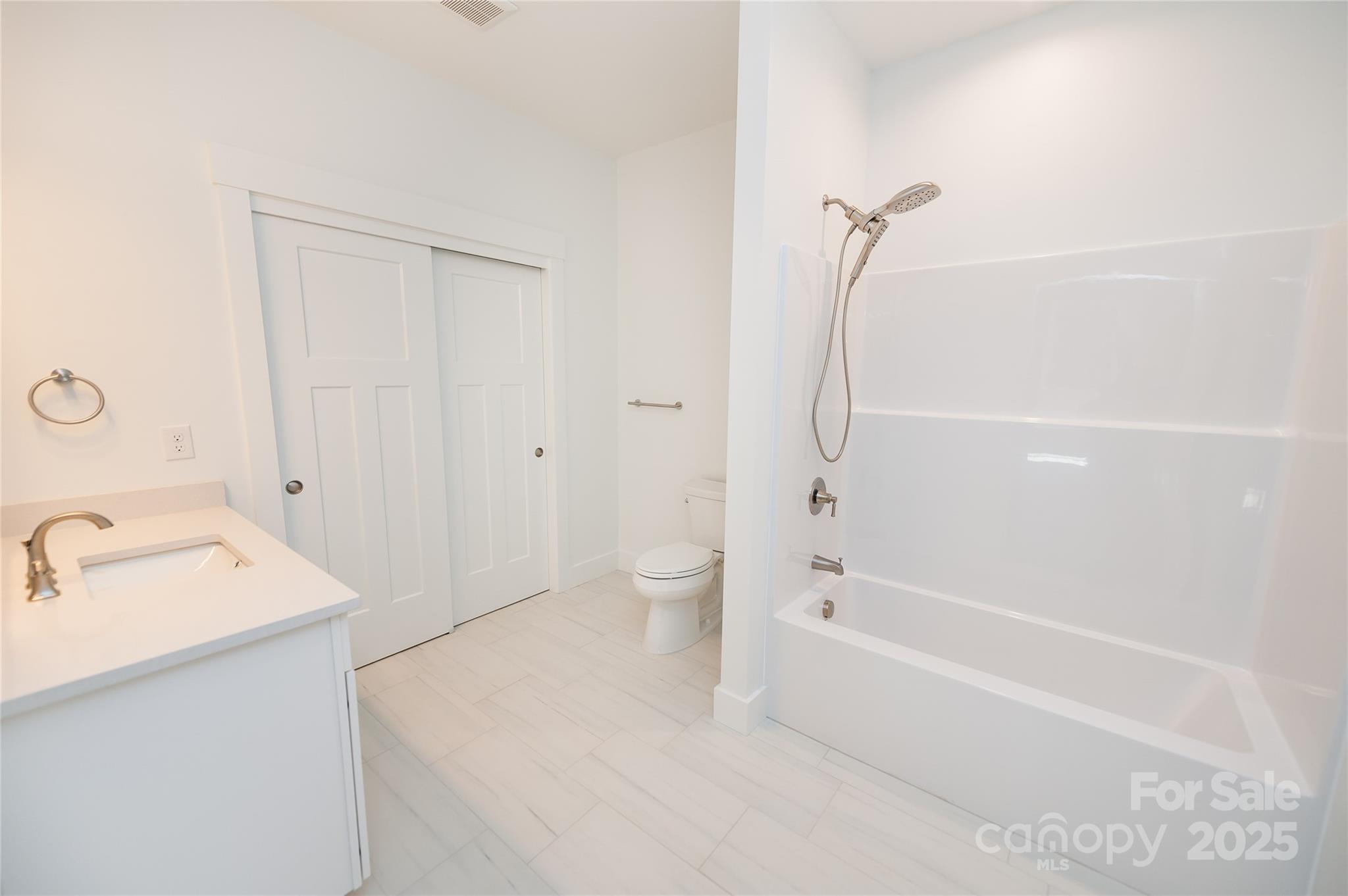 281 Dublin Lane