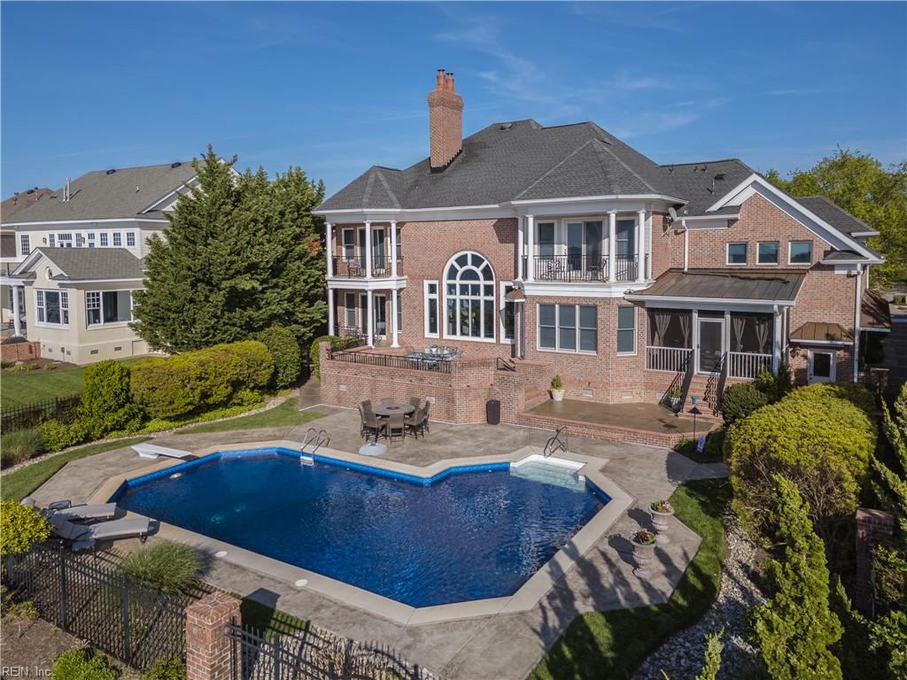 4007 River Park Drive