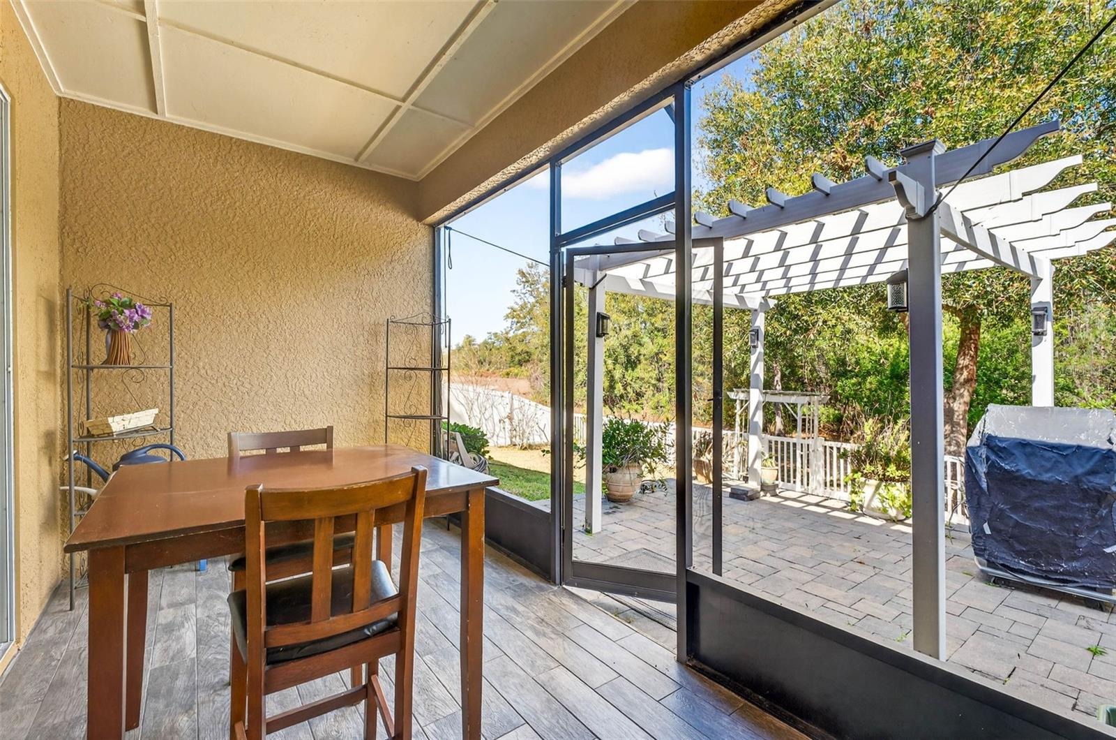 11013 Rockledge View Drive