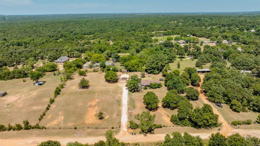 Looking for some space not too far from the convince of the city? Look no further than 9401 Whitebrook! Located at the northwest corner of Lake Thunderbird and just 15 minutes east of I-35. This property has plenty of space for hobbies and serenity on 2.49 acres. Property includes a large detached garage with electricity and a shed. The home provides an open floor plan fitted with a new kitchen, hvac and water filtration system.

Home is available for rent for $1,750/mo
or for sale for $215,000
Private landlord
Not offering rent to own.

Tenant responsibilities to include:
Application fee
first month's rent prorated
last month's rent
security deposit of $1,750
Renter's insurance
Utilities
Changing HVAC filters
Pest control
Washer & Dryer
Water filtration upkeep and yard maintenance are negotiable.

Interested parties please call/text (405)255-4687 to schedule a showing.