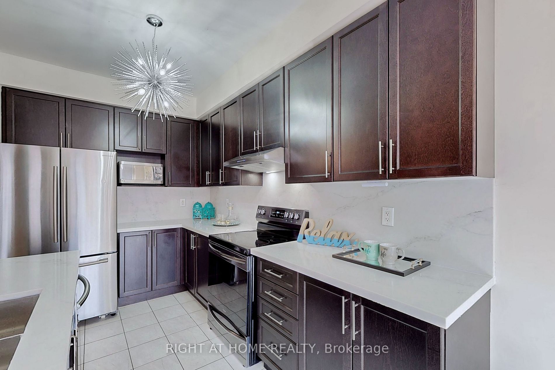 65 Antibes Dr
