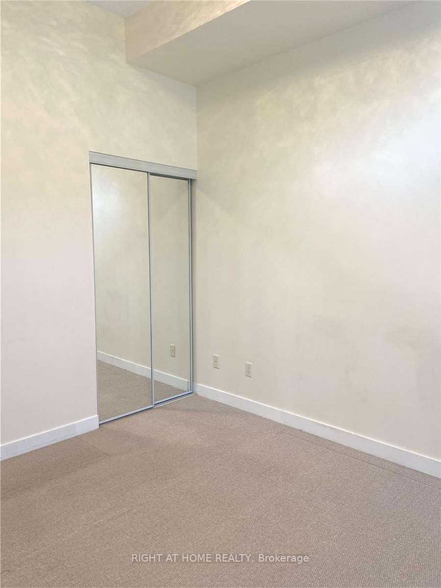 4065 Brickstone Mews 208