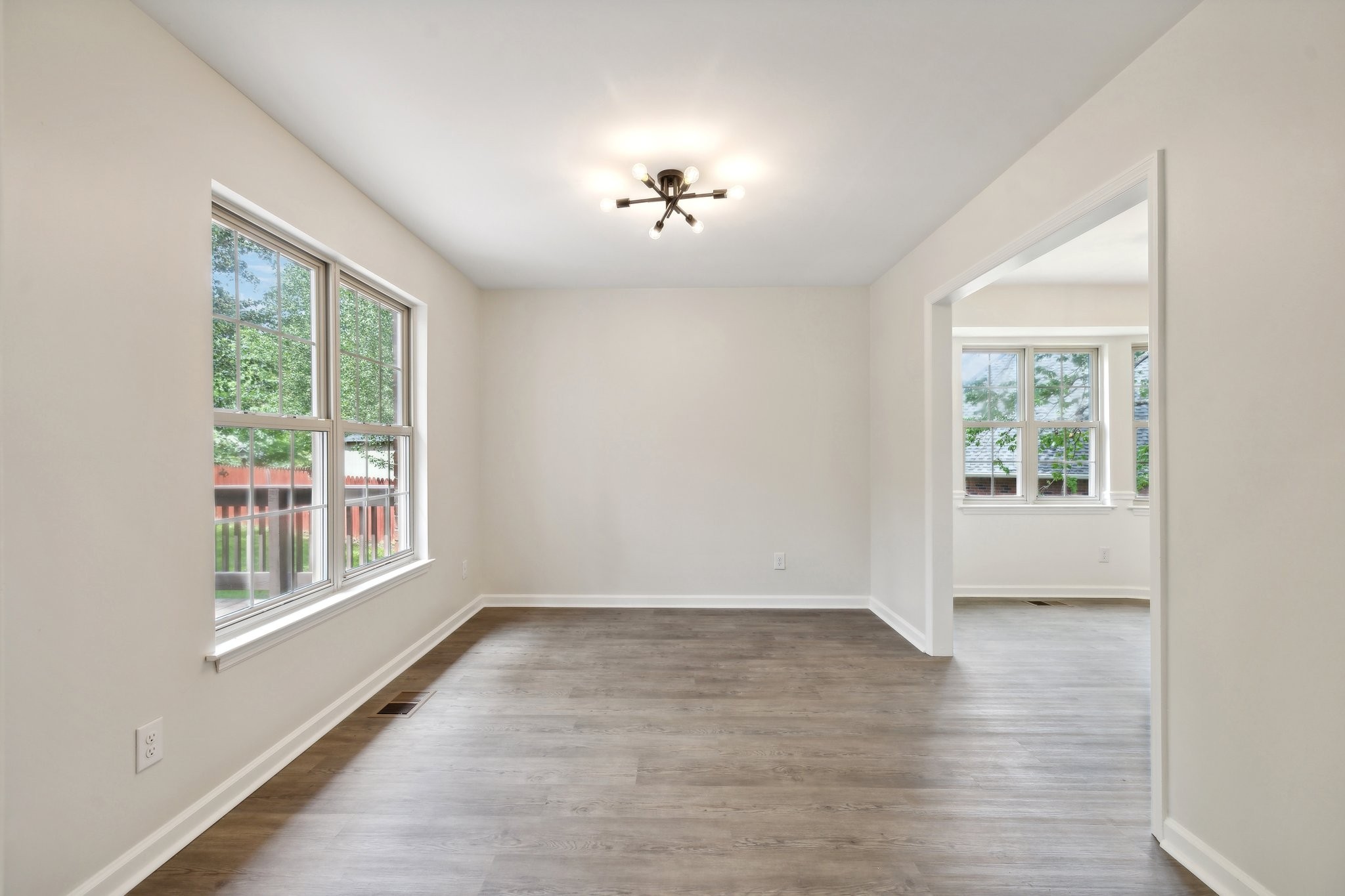 319 Shadowood Dr