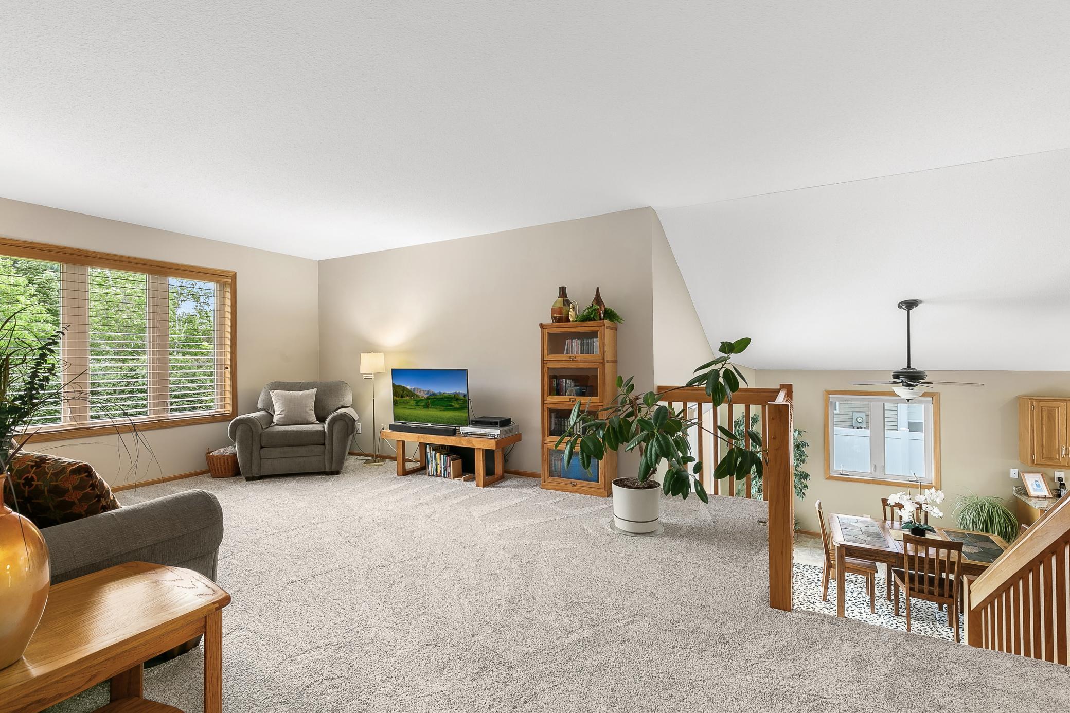 2206 Viking Drive