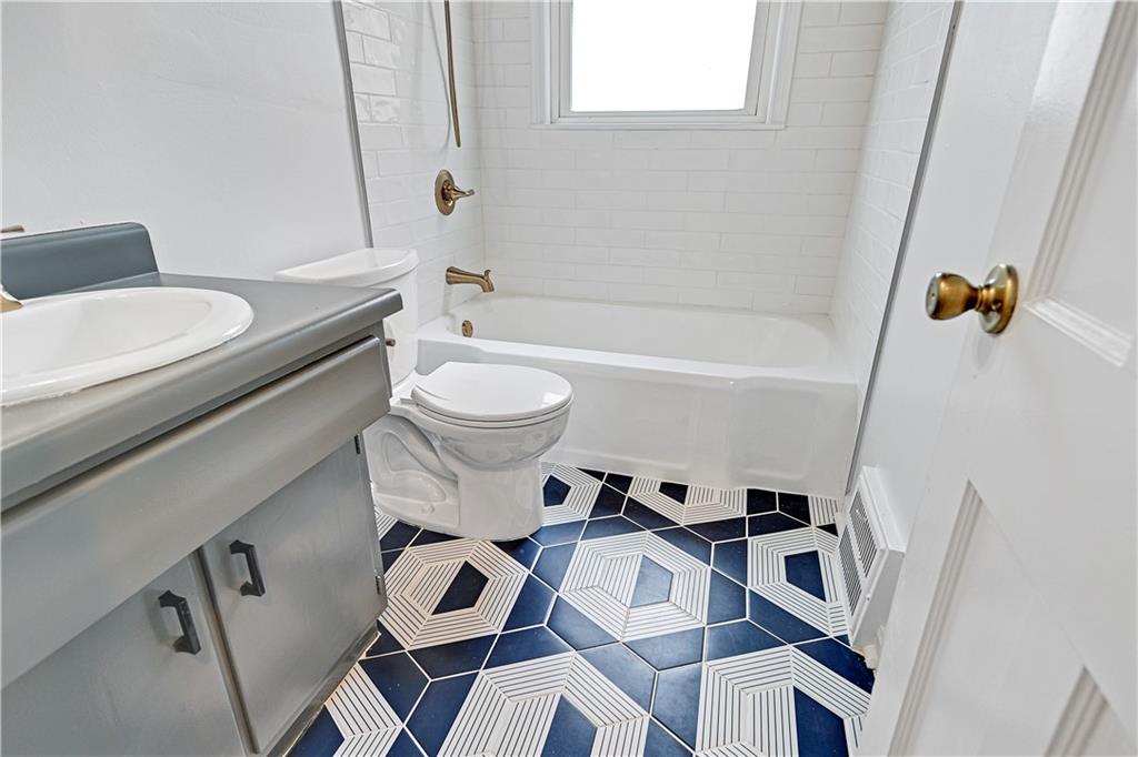 5347 Rosewood Street