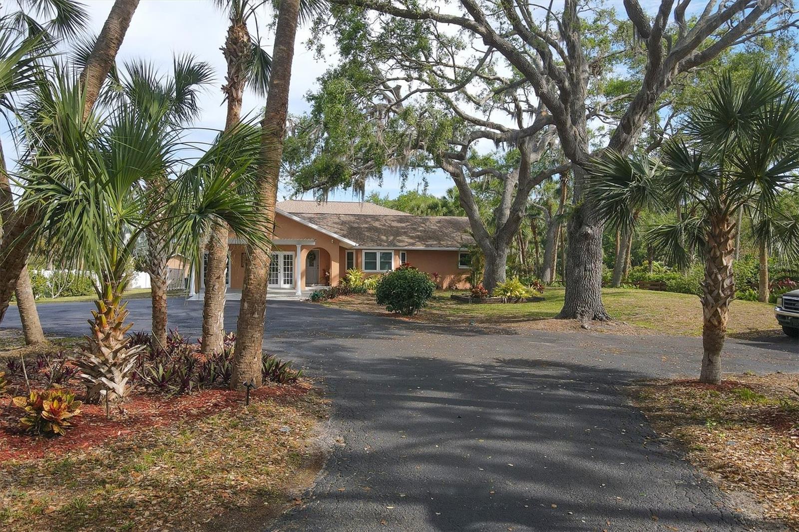 863 Pinto Circle