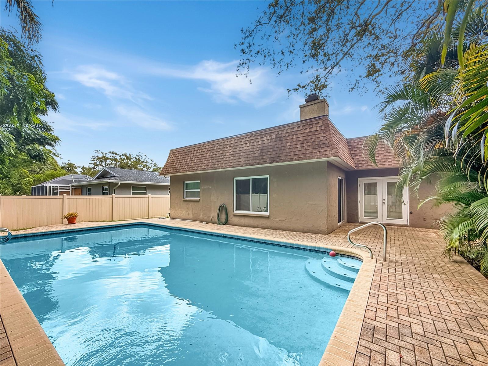 1011 Winding Oaks Drive