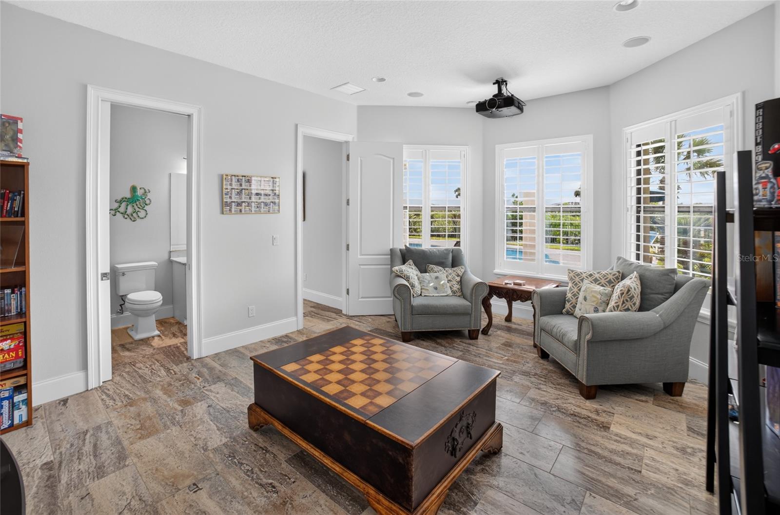 6 Ocean Ridge Boulevard N