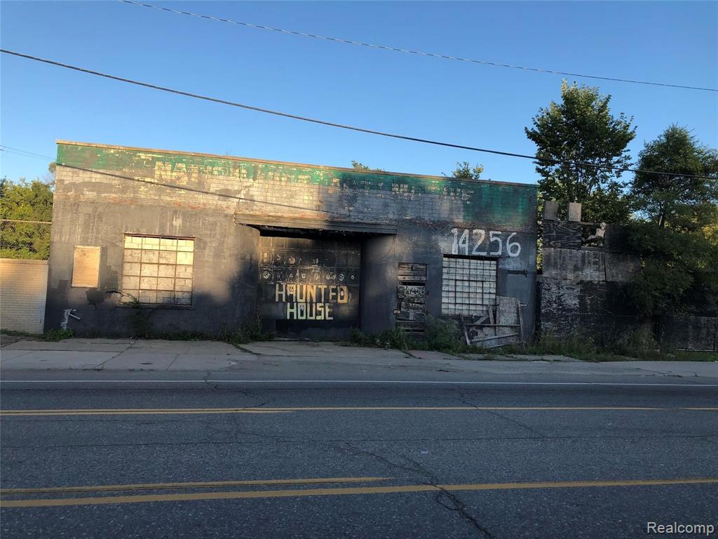 14256 Wyoming