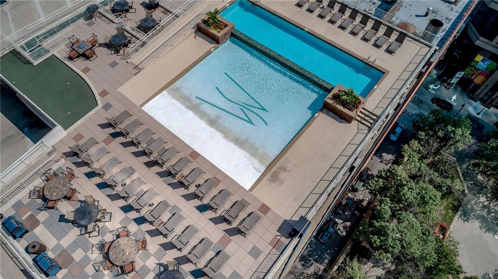 1101 Walnut Street 601